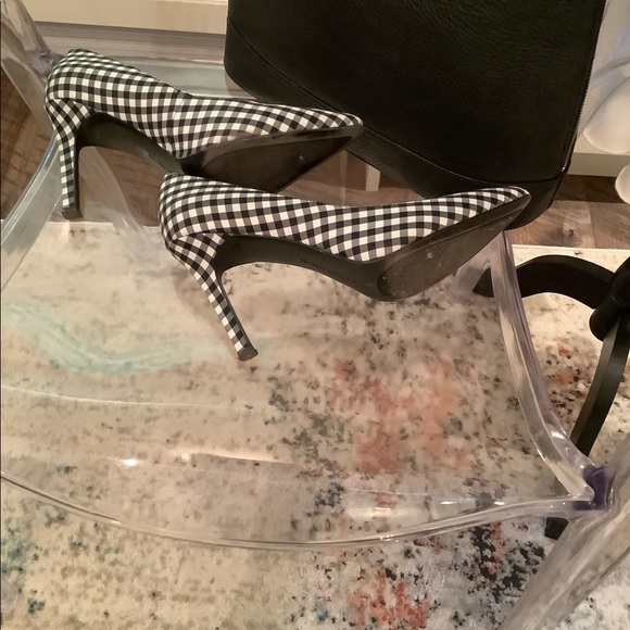 Nine West Black/White Gingham Check Shoes, Size 8 - Picture 5 of 7